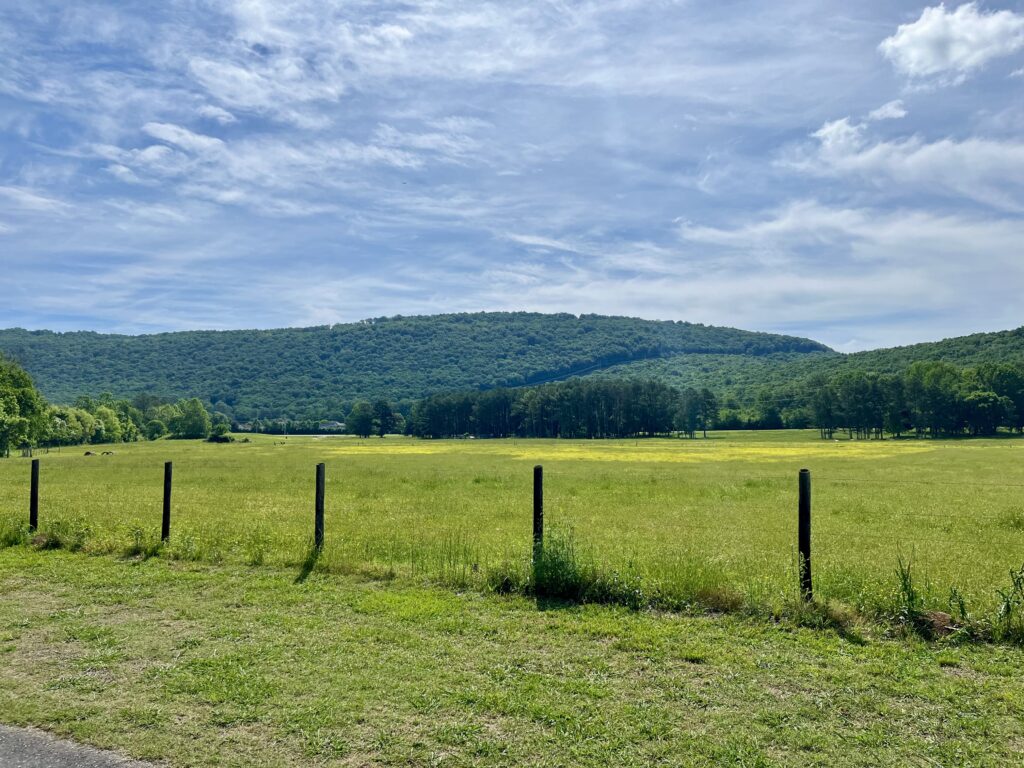 peaceful scenery for rucking with weight to improve physical and mental health, Huntsville, AL